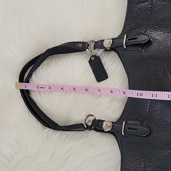 *SOLD* Coach Curly pebbled leather in  black women's tote/ shoulder bag - Picture 13 of 14